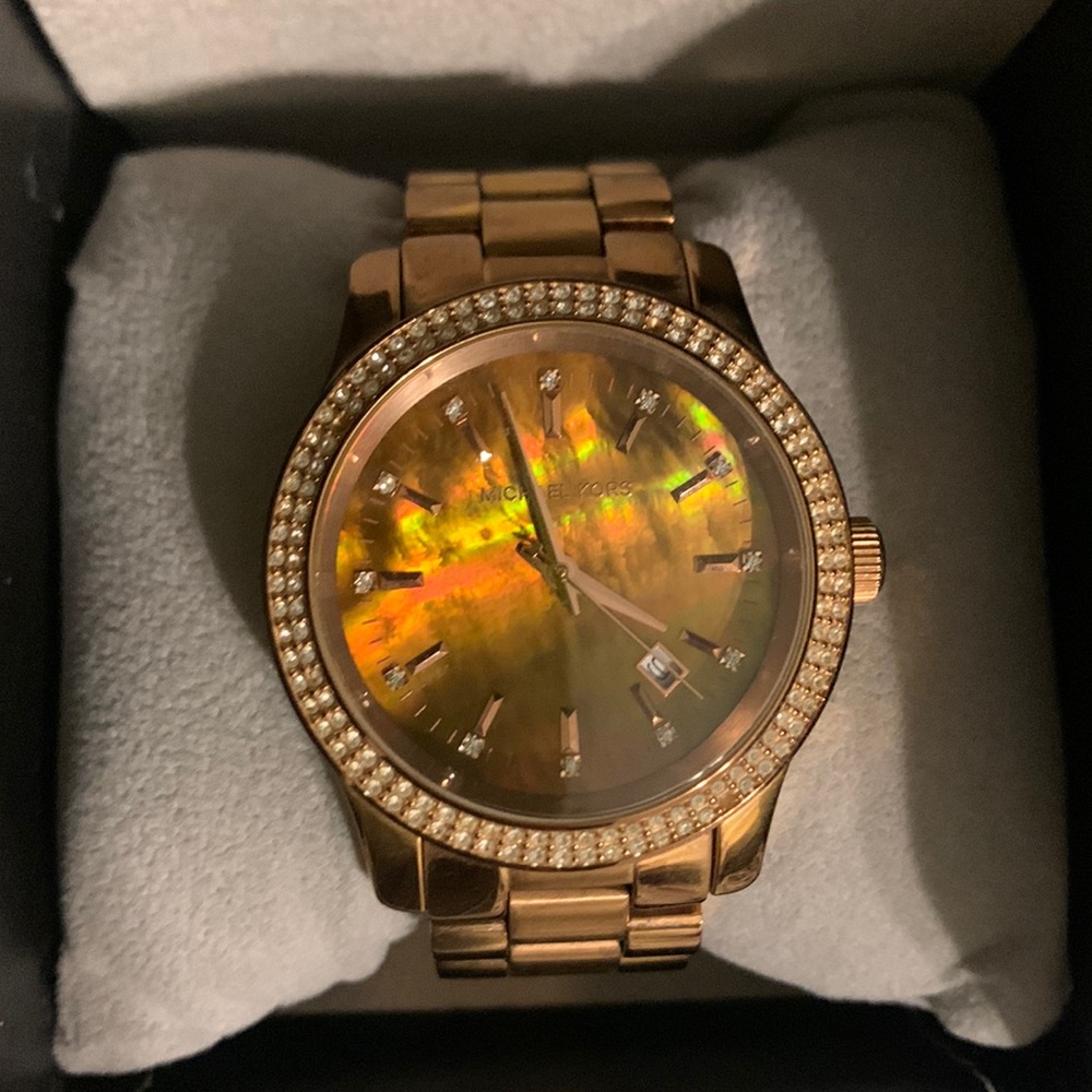 Michael Kors oversized watch in Rose gold with rhinestones